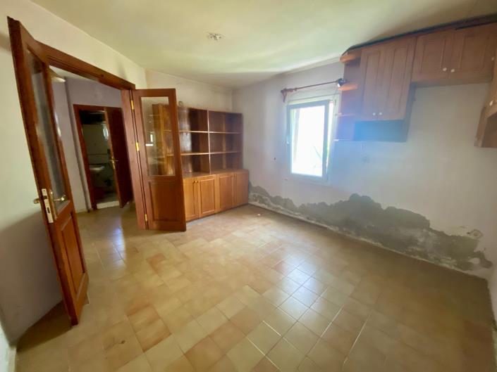 Image No.12-3 Bed Semi-Detached for sale