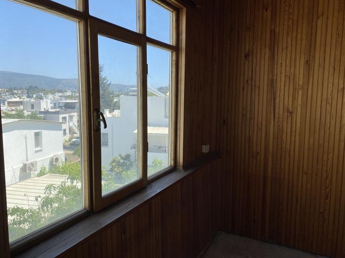 Image No.24-3 Bed Semi-Detached for sale