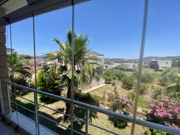 Image No.25-3 Bed Duplex for sale
