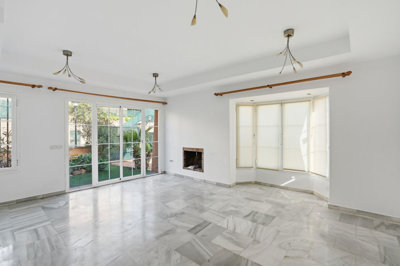 3-e898b2bb2a2fdfd06d2c39894dce8316