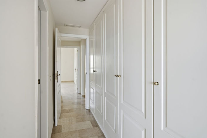 Image No.18-2 Bed Property for sale