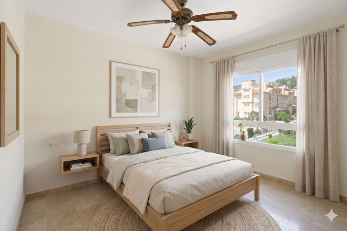 Image No.20-2 Bed Property for sale