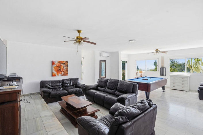 Image No.29-6 Bed Property for sale