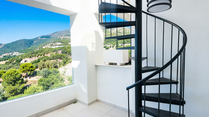 Image No.9-2 Bed Property for sale