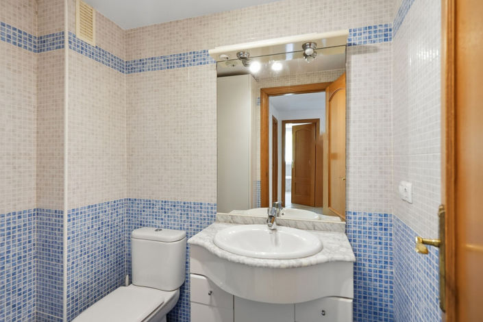 Image No.16-3 Bed Property for sale