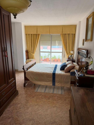 Image No.16-5 Bed Property for sale