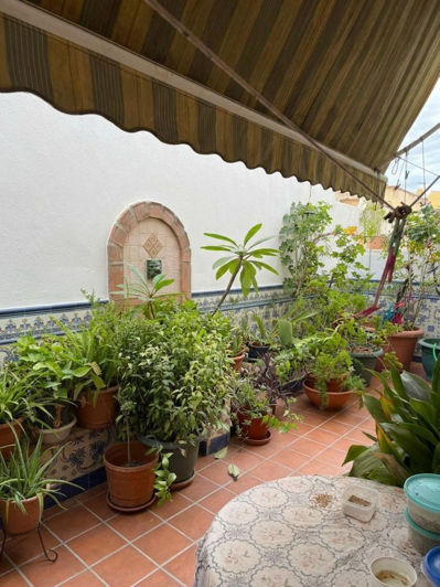 Image No.22-5 Bed Property for sale