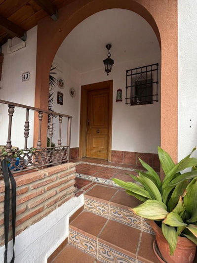 Image No.4-5 Bed Property for sale
