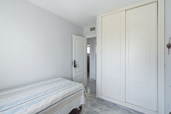 Image No.18-2 Bed Property for sale