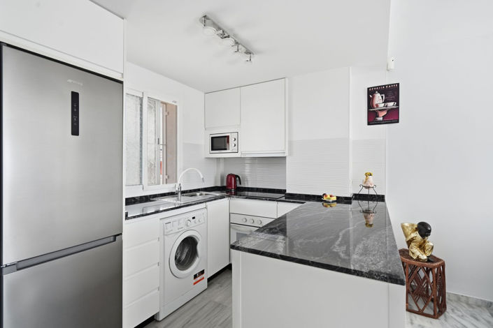 Image No.3-2 Bed Property for sale
