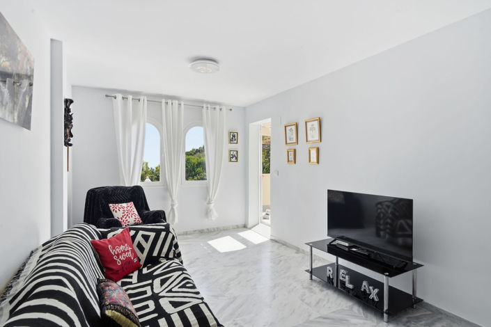 Image No.4-2 Bed Property for sale