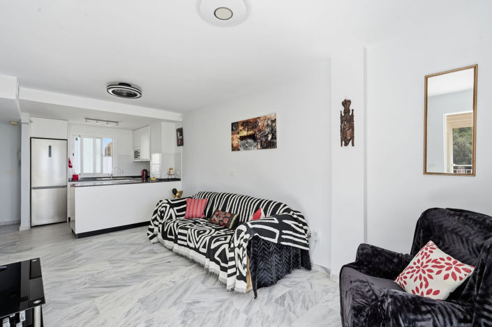 Image No.9-2 Bed Property for sale