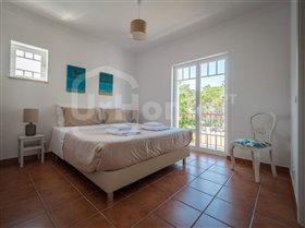 Image No.9-3 Bed House for sale