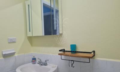 bathroom2