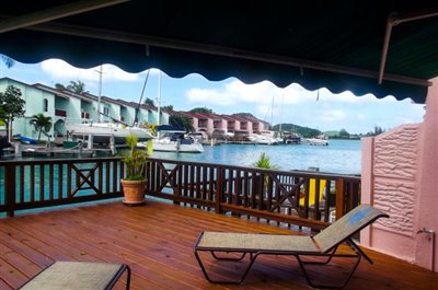 Maison de ville de 2 chambres à vendre à Jolly Harbour