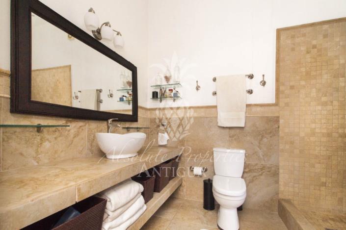 Image No.3-Villa de 4 chambres à vendre à Jolly Harbour