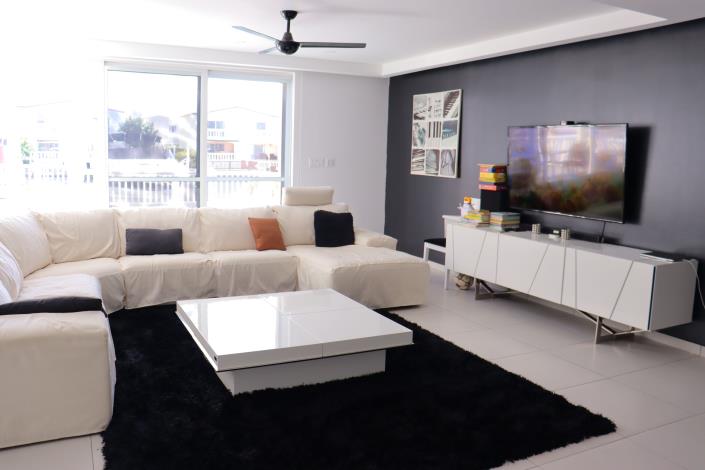 Image No.12-3 Bed Villa for sale