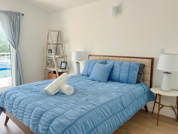 Image No.17-2 Bed Townhouse for sale