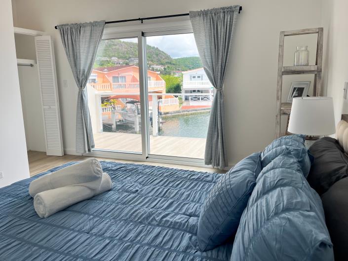 Image No.18-2 Bed Townhouse for sale