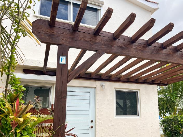 Image No.23-2 Bed Townhouse for sale