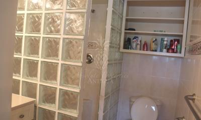 20-223d-bathroom