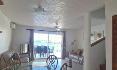 403h-living-room