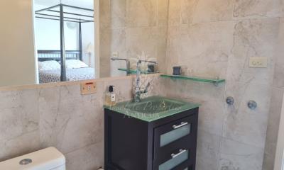 403h-master-bedroom-ensuite