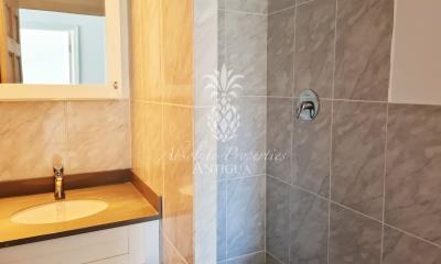 bathroom1