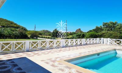 pool-view