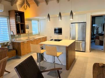 Caribbean-blue-guest-house-kitchen