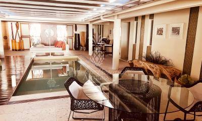 Caribbean-Pool-Inside