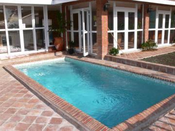 Flamboyant-House-pool-2