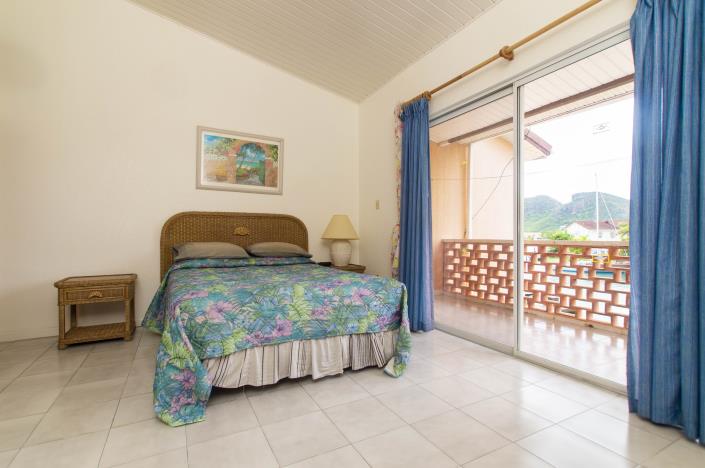 Image No.18-2 Bed Townhouse for sale