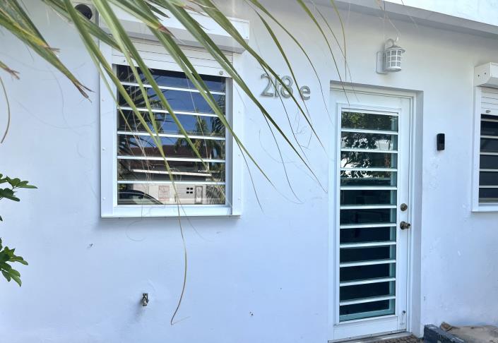 Image No.1-2 Bed Townhouse for sale