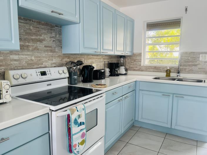 Image No.2-2 Bed Townhouse for sale