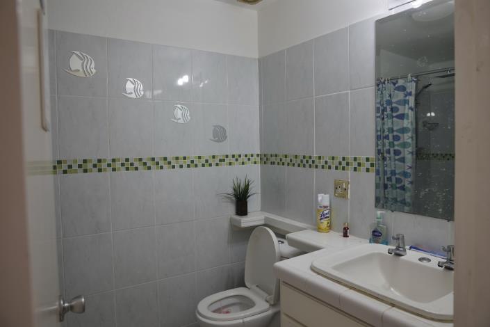 Image No.9-2 Bed Townhouse for sale