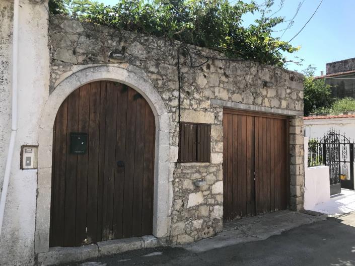 Image No.1-4 Bed House for sale