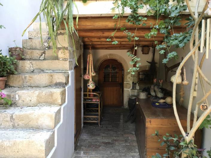 Image No.6-4 Bed House for sale