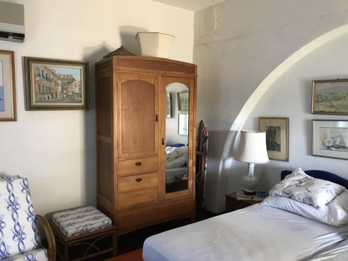 Image No.17-4 Bed House for sale