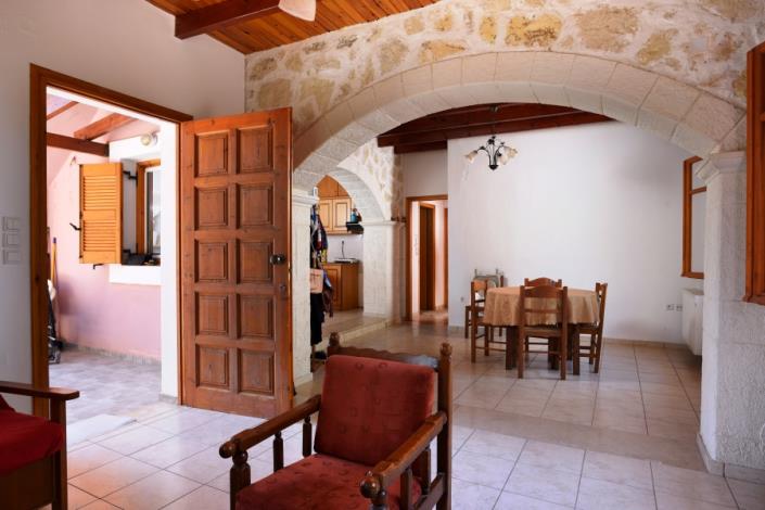 Image No.5-2 Bed House for sale