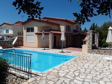 Maison de 2 chambres à vendre à Skaleta