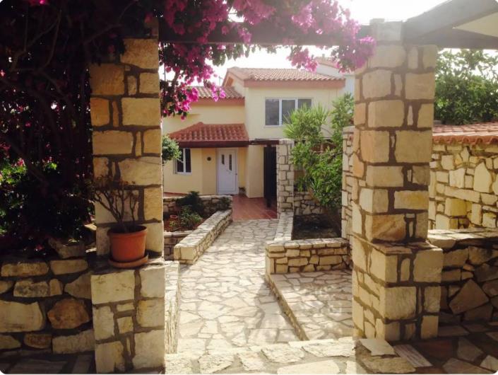 Image No.2-Maison de 2 chambres à vendre à Skaleta