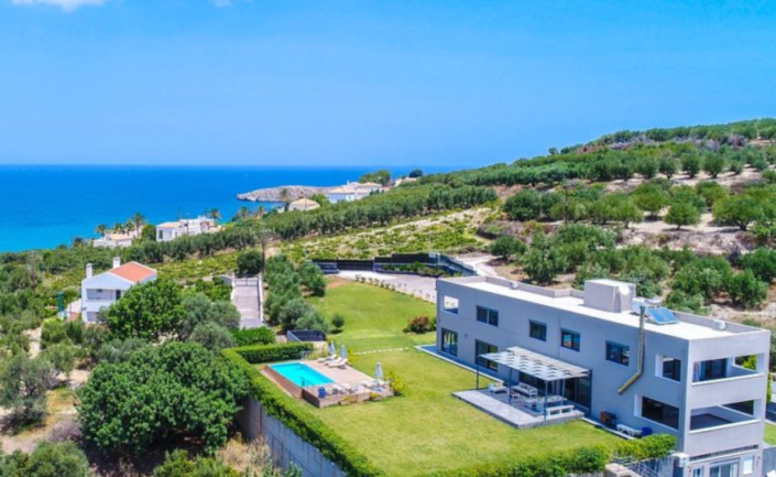 Image No.1-7 Bed Villa for sale