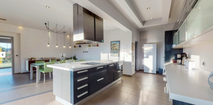 Image No.3-7 Bed Villa for sale