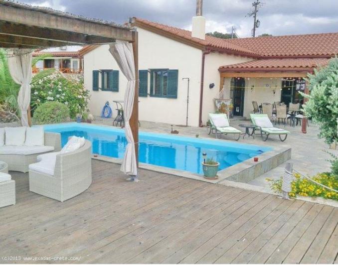 Image No.1-3 Bed Villa for sale
