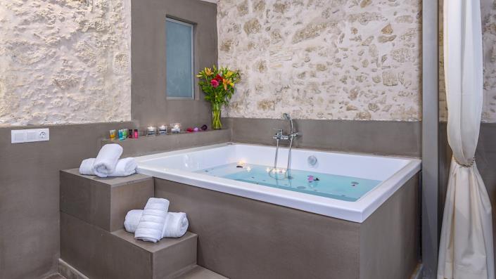 Image No.15-3 Bed House for sale