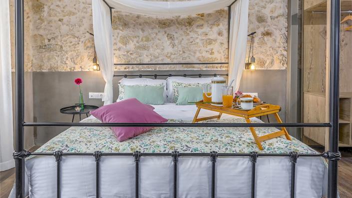 Image No.18-3 Bed House for sale