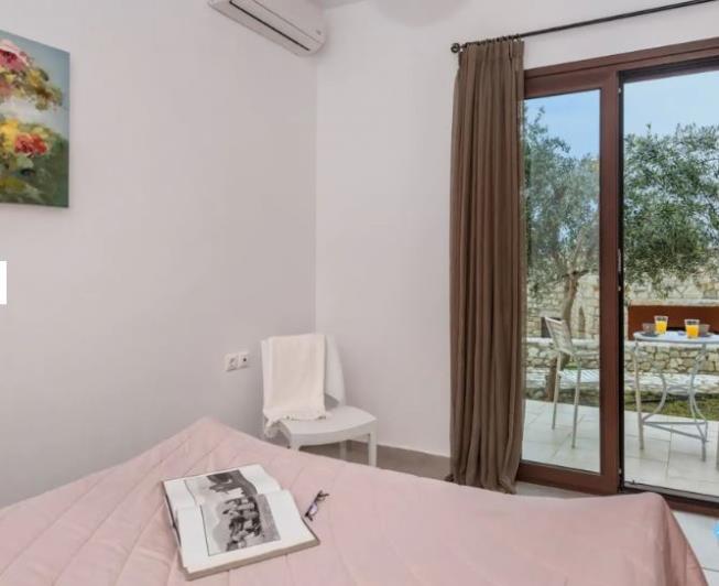 Image No.11-1 Bed House for sale