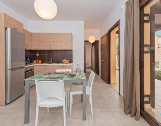 Image No.16-1 Bed House for sale