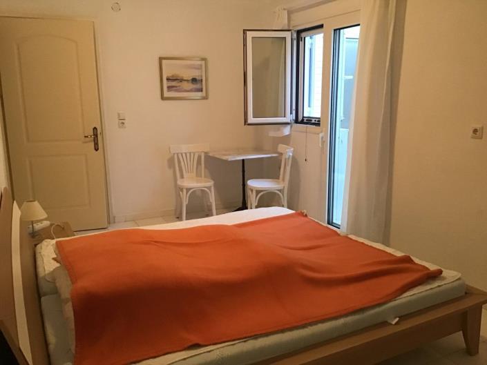 Image No.8-3 Bed House for sale